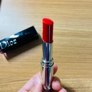 Dior Addict lipstick 744 Party Red